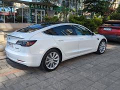 Аренда автомобиля Tesla Model 3 в Краснодаре